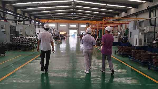 Etiopiske kunde turnerede vores factory.jpg Ethiopian customer toured our factory.jpg